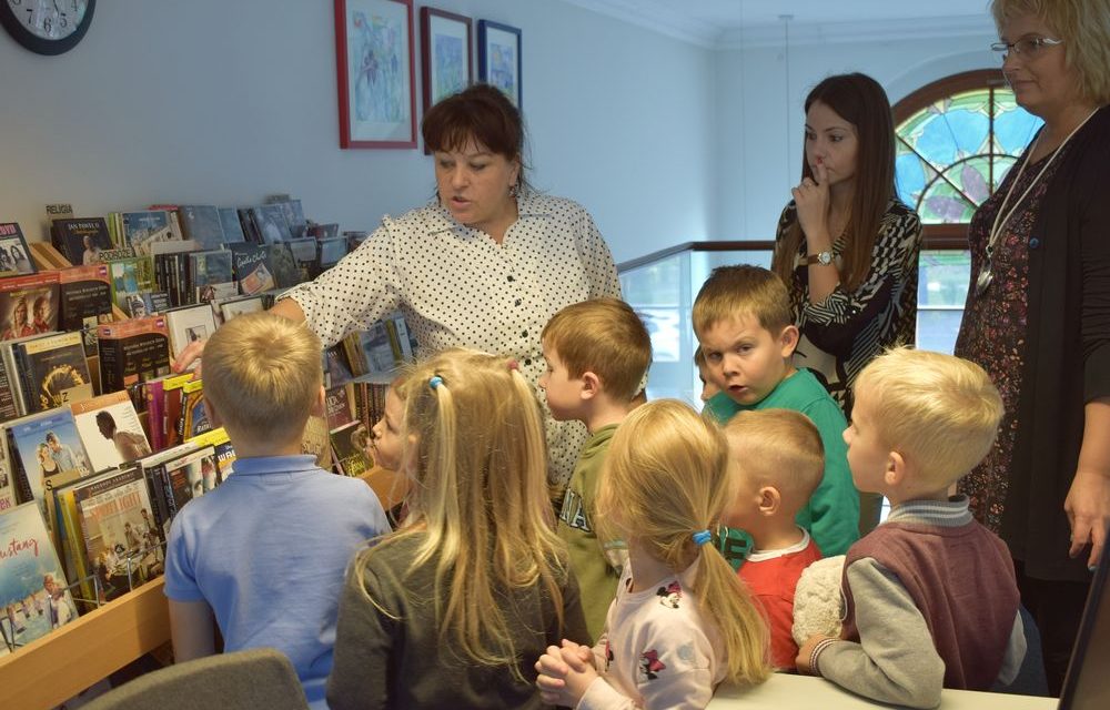 Żywiołowe lekcje  w bibliotece