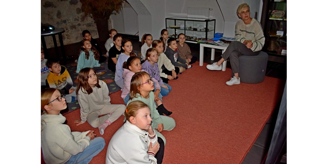 Akcja Żonkile w bibliotece
